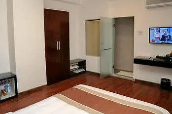 Camellia Nhatrang Hotel Нячанг