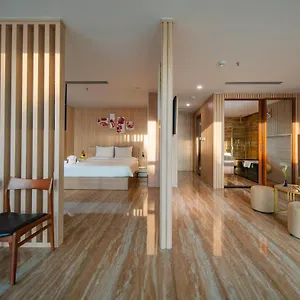 Hotell Emerald Bay &